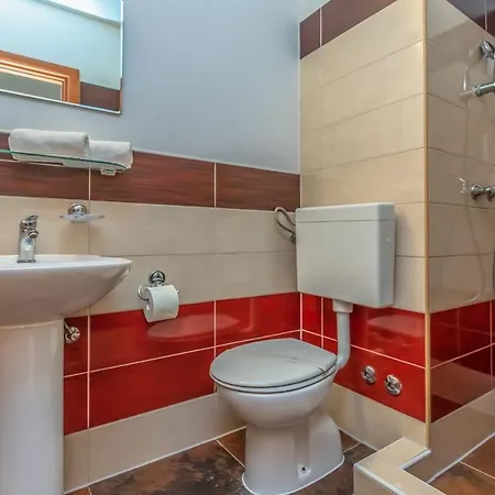 Ljetni Raj Motel *